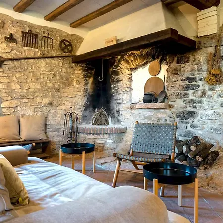 Spacious House With Private Pool In Rojals, For 12 People *
