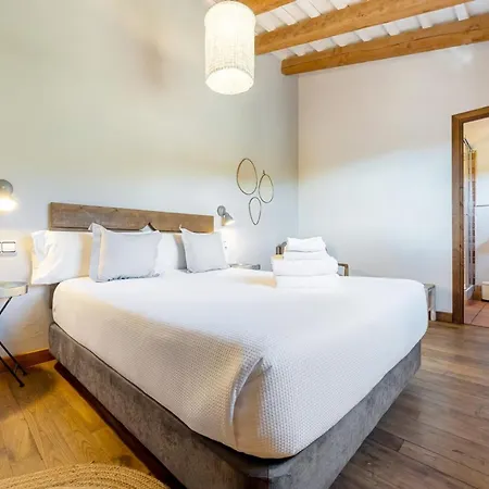 Holiday home Spacious House With Private Pool In Rojals, For 12 People Rojals