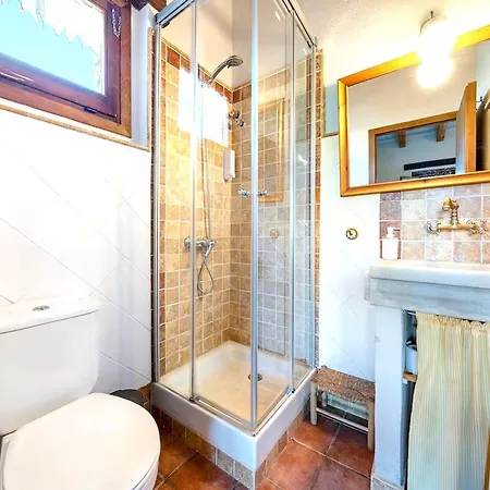 Holiday home Spacious House With Private Pool In Rojals, For 12 People Rojals